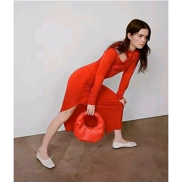 Future Collective Women’s Black 2X NWT Long Sleeve Cut-Out Ruched Midi Dress - Picture 3 of 3